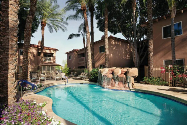 sheraton-desert-oasis-studio (4)
